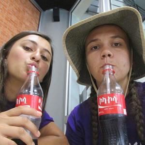 Meet your Posher, Danae